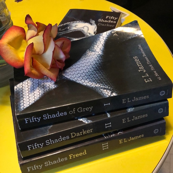 Fifty Shades of grey 3 book series - Picture 1 of 2
